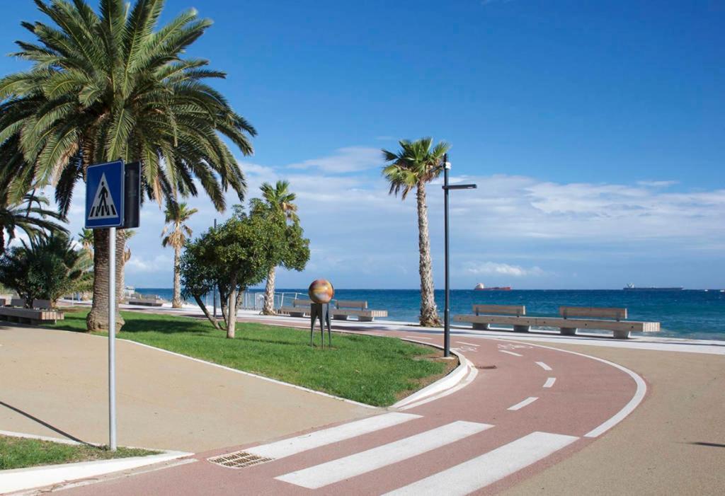 Lamberti Beach Apartment - 150 M From The Sea - Just Renewed - Wifi Savona Eksteriør bilde